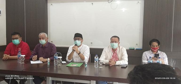 Plt Ketum PSI bersama Calon Gubernur Rohidin Mersyah