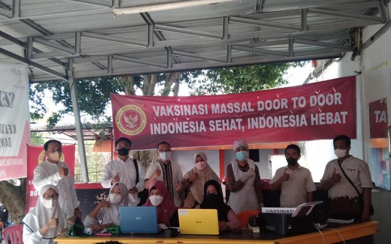 Vaksinasi Massal Door To Door