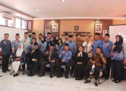 Foto Bersama Kadis Dikbud