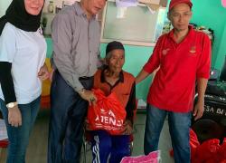 Bantuan PPKS Kepada 80 Lansia