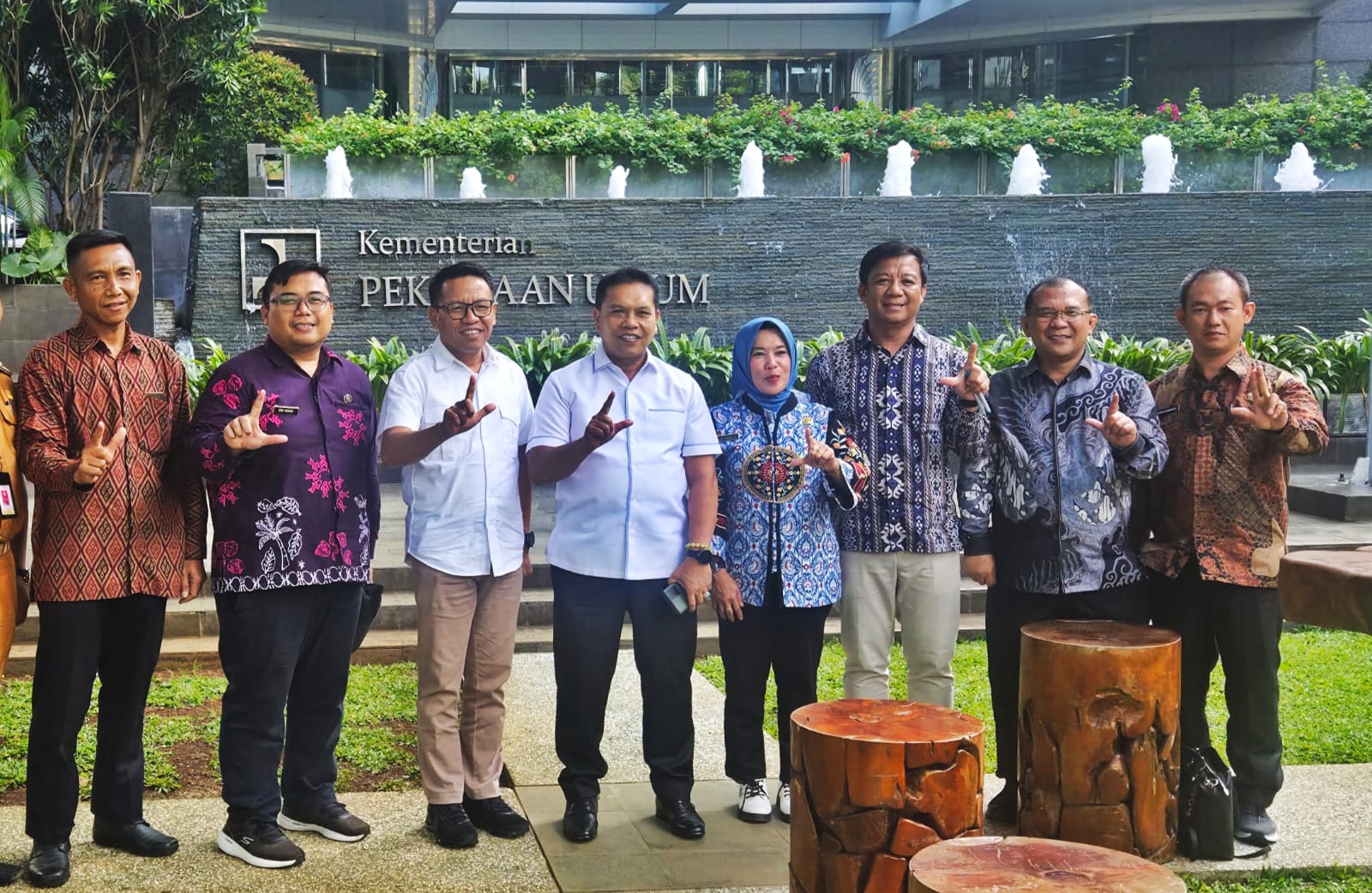 Demi Pembangunan Lebong, Bupati Azhari Datangi Kementrian PU