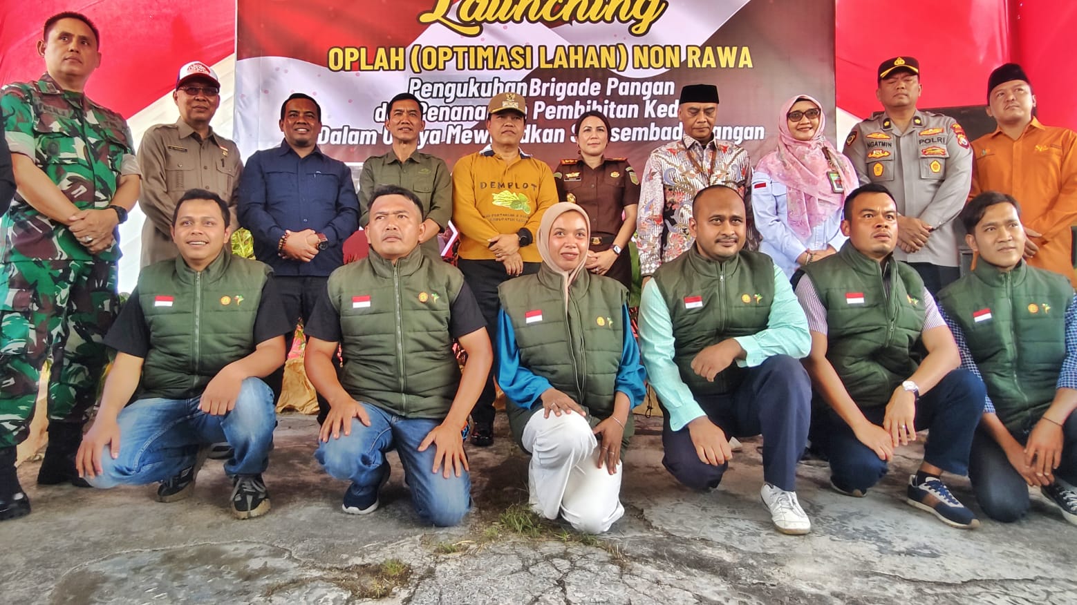 Bupati Hadiri Launching OPLAH Non Rawa dan Tanam Kedelai, Padi Serta Kukuhkan Brigade Pangan