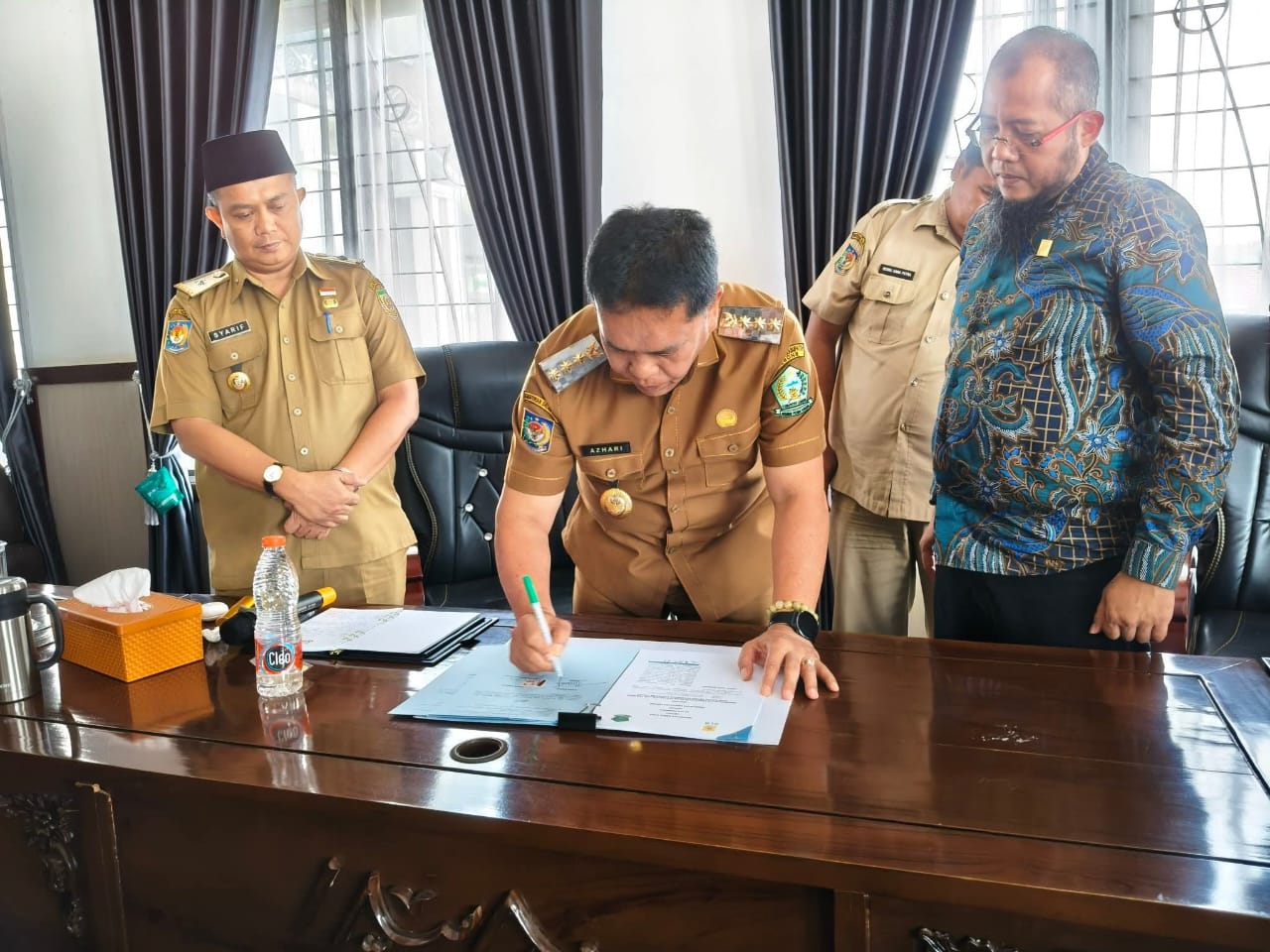 Mou Bersama PT PLN, Bupati Azhari Sebut Pajak 10% Dari Masyarakat Akan Dibangun LPJU