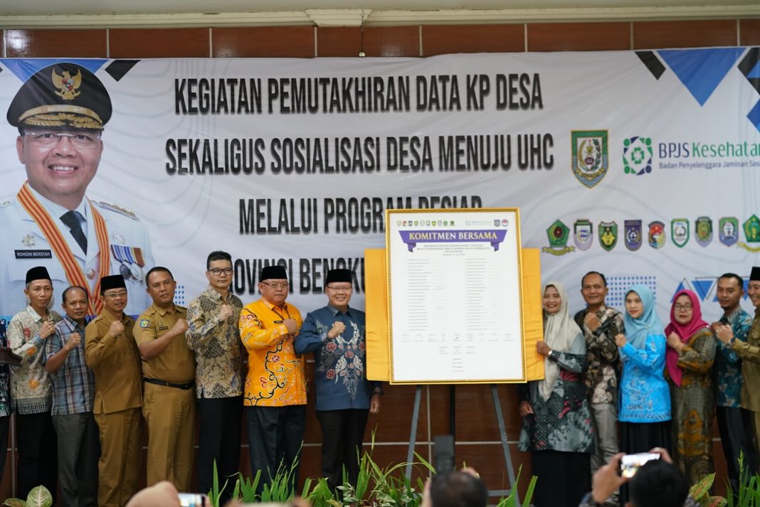 Kepala DPMD Dampingi Gubernur Buka Sosialisasi Desa Menuju UHC