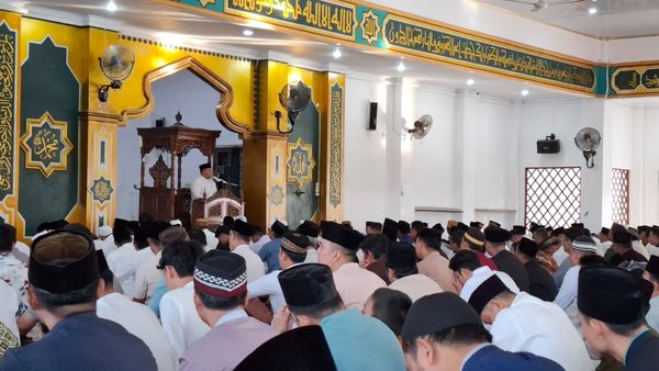 Bupati Seluma Sholat Idul Adha di Masjid Agung Baitul Falihin