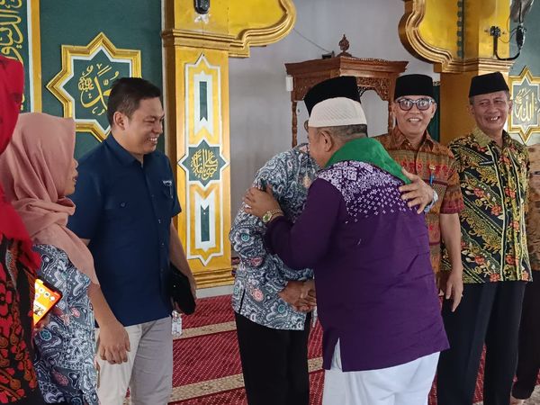 Sekda Seluma Sambut Kedatangan Jamaah Haji