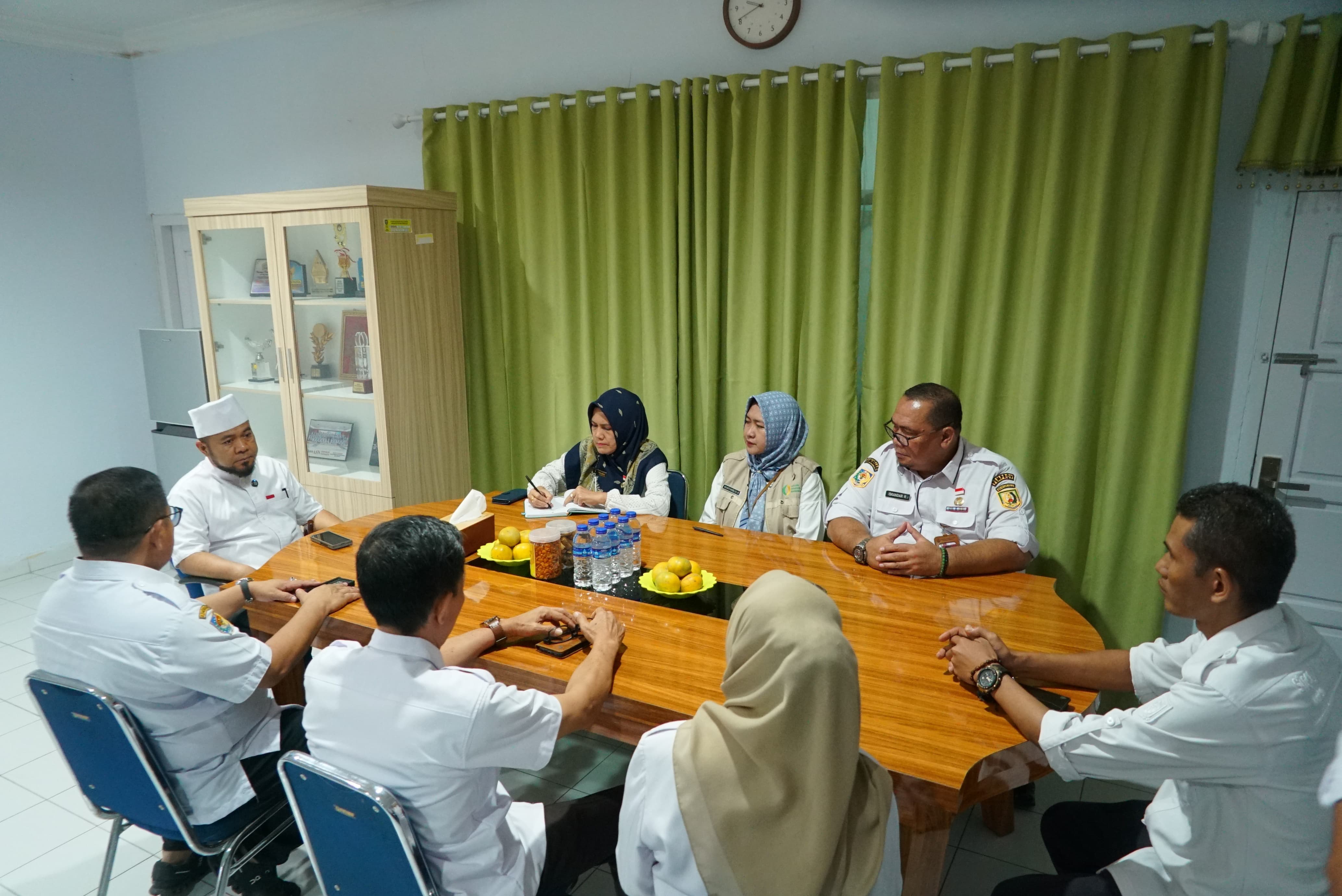 Tegaskan Pentingnya Pangan, Gubernur Helmi Tawarkan Lahan dan Tambahan Anggaran