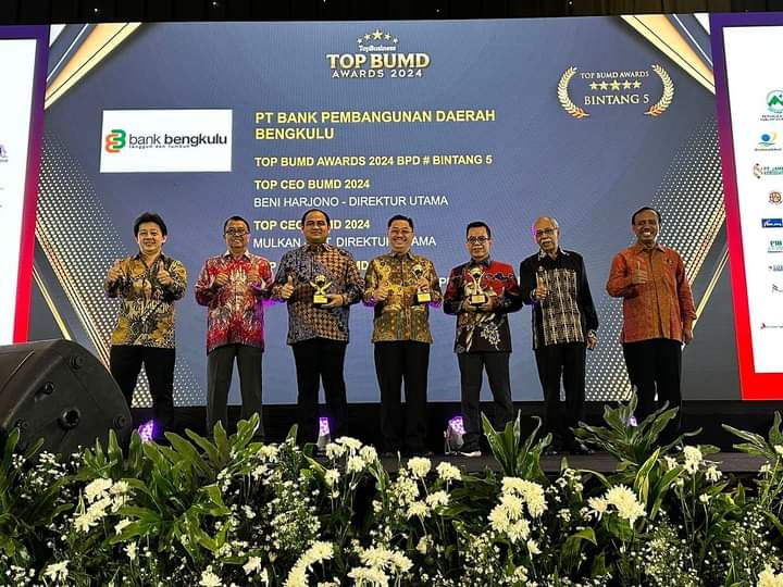 Gubernur Bengkulu Sabet 2 Penghargaan Top Pembina BUMD 2024