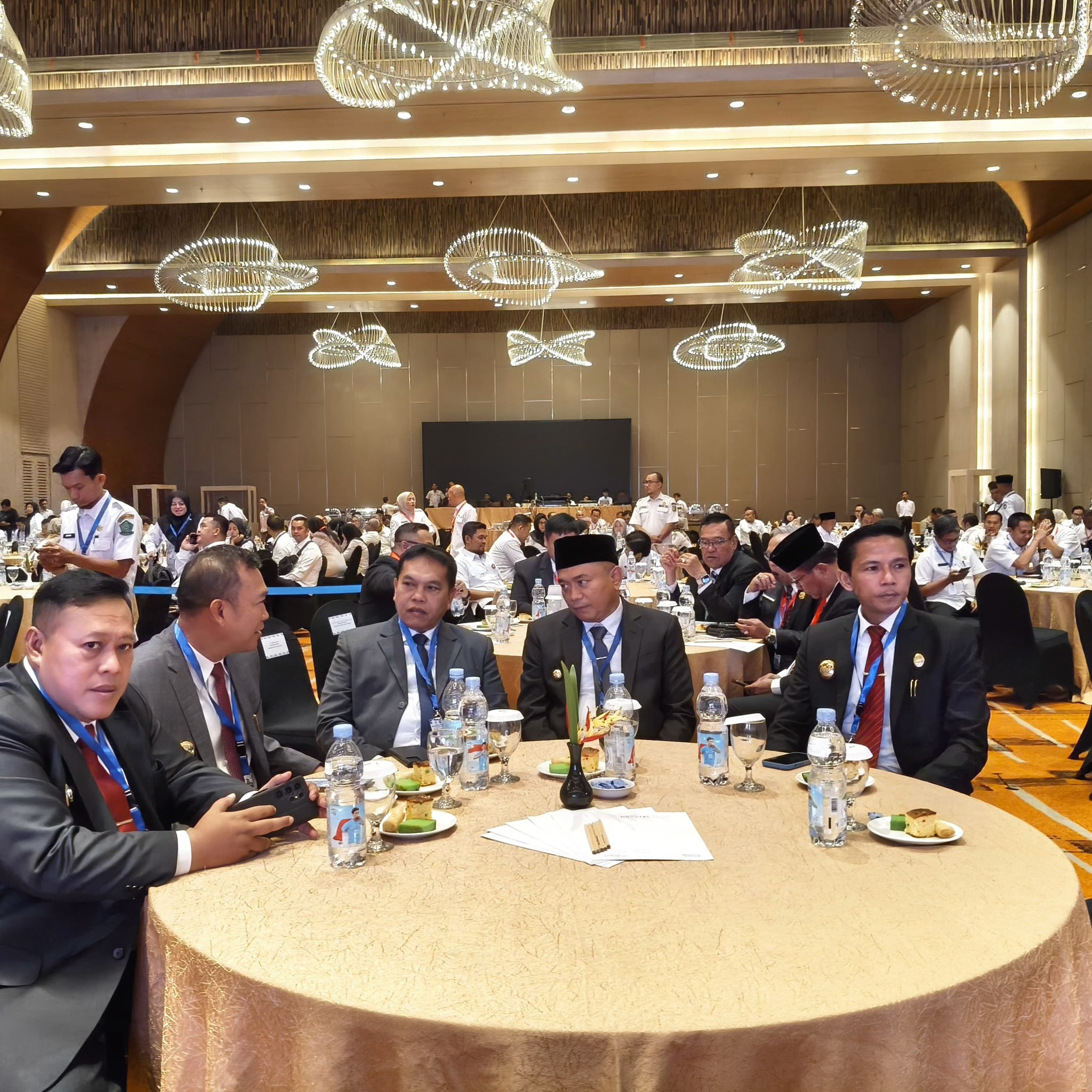 Bupati Azhari Serius Benahi Birokrasi