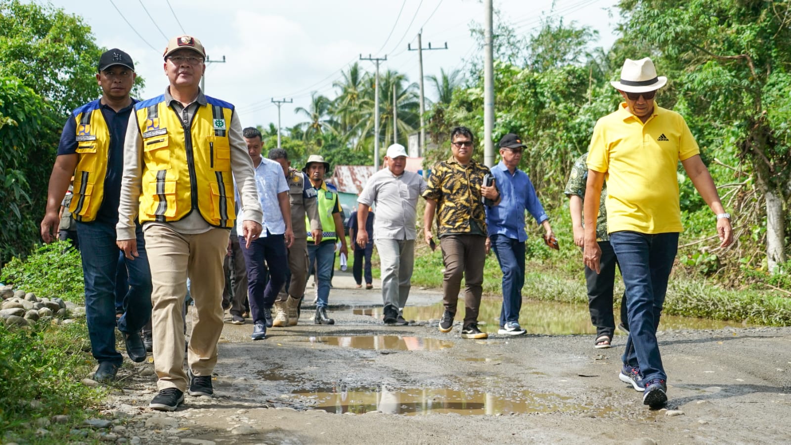Waka I DPRD Tinjau Ruas Jalan di Kaur
