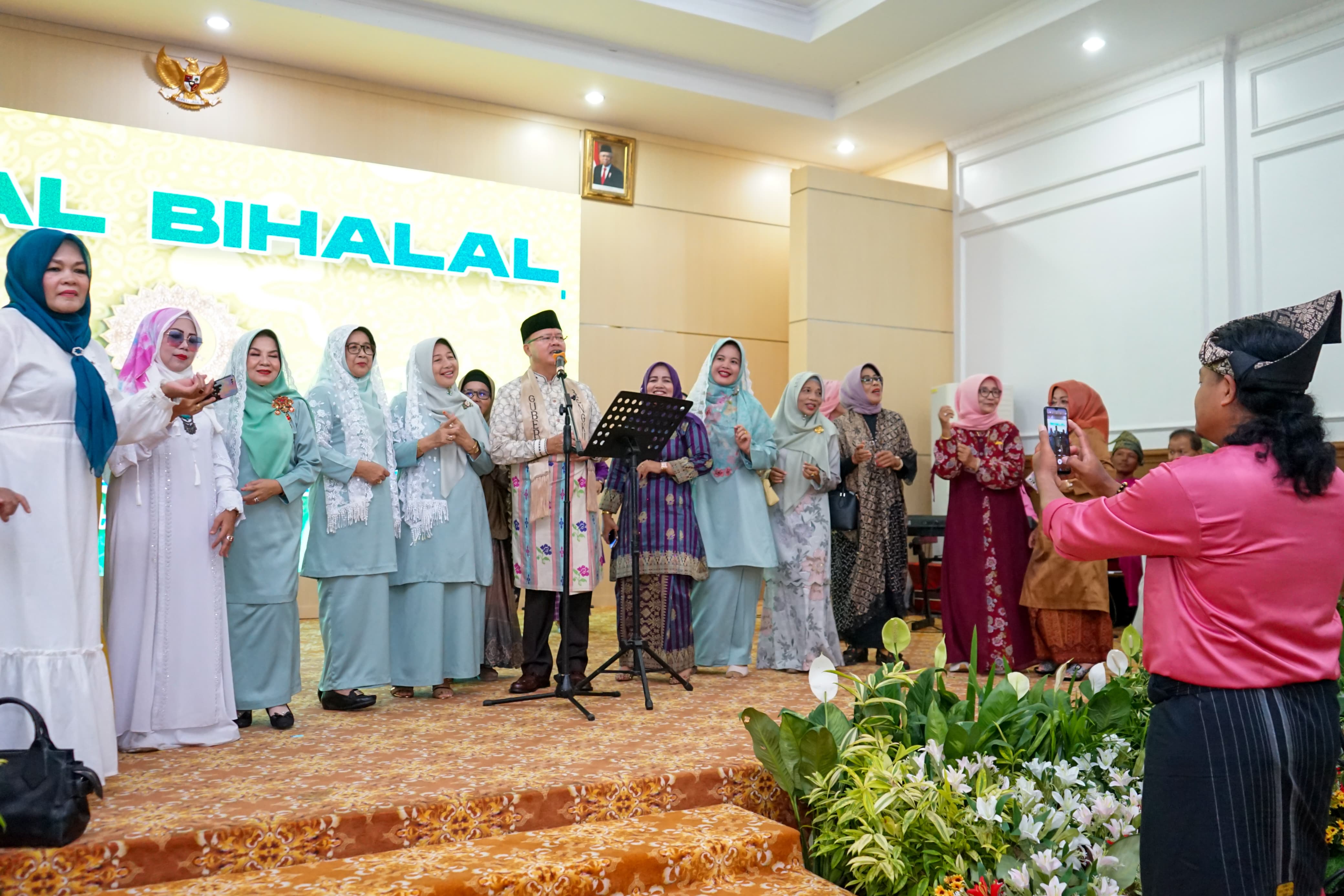Gubernur Rohidin Hadiri Halal Bihalal Ikatan Masyarakat Melayu