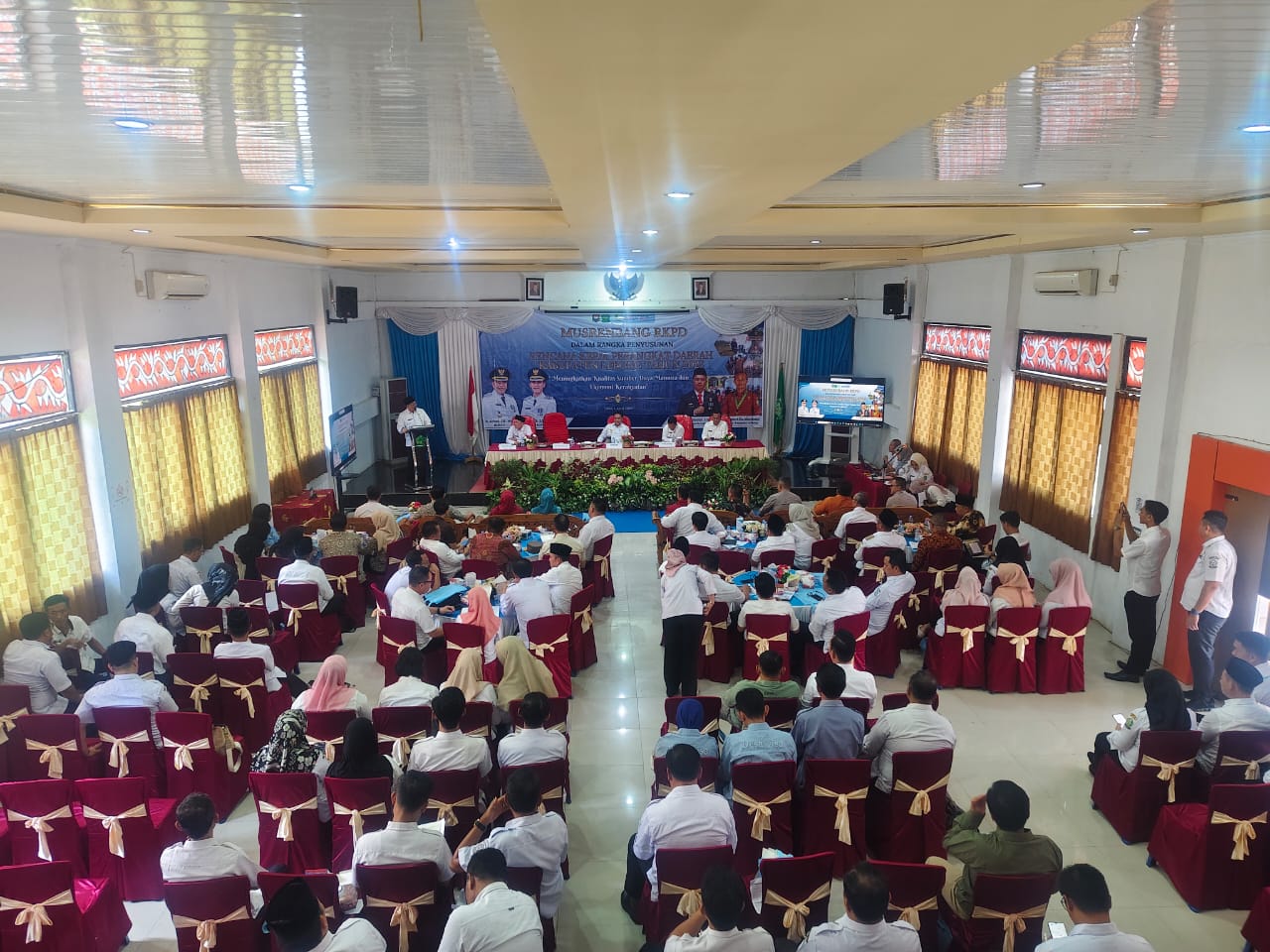 Bupati Azhari Minta Pemprov Prioritaskan Pembangunan Jalan Di Kabupaten Lebong Tahun Ini