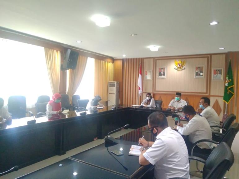 Rapat di Pimpin Langsung Oleh Asisten II Yuliswani