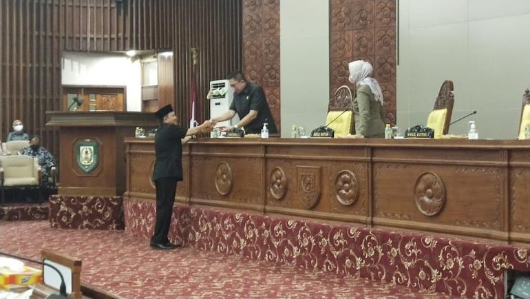 Sekda Tanggapi Pandangan Umum Fraksi DPRD Provinsi Bengkulu