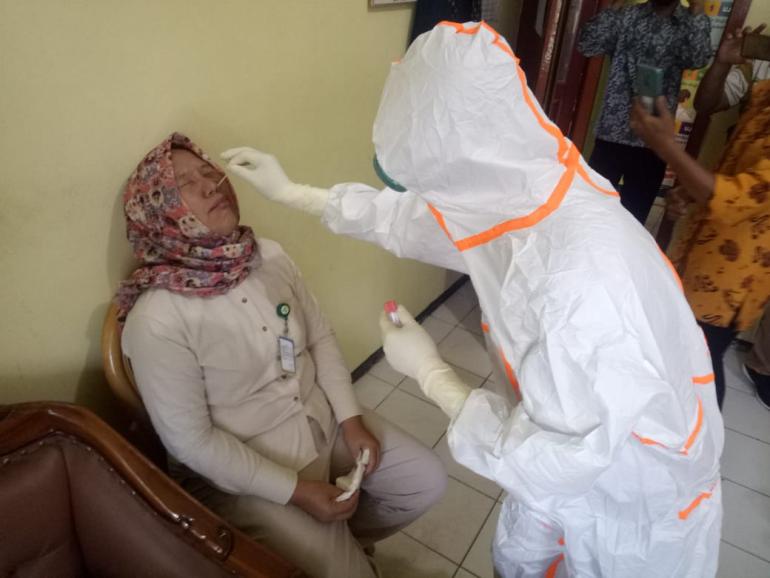 Tes Swab