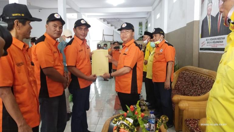 Foto bersama Rohidin Mersyah
