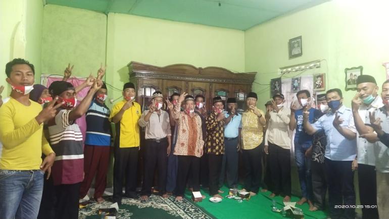 Foto bersama Rohidin Mersyah