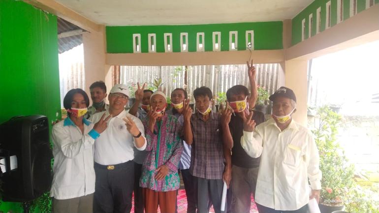 Foto bersama Rohidin Mersyah