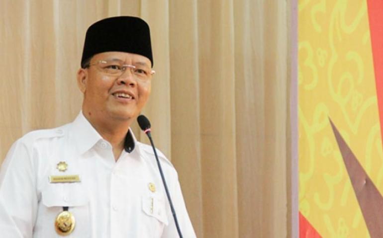 Gubernur (Non Aktif) Dr H Rohidin Mersyah
