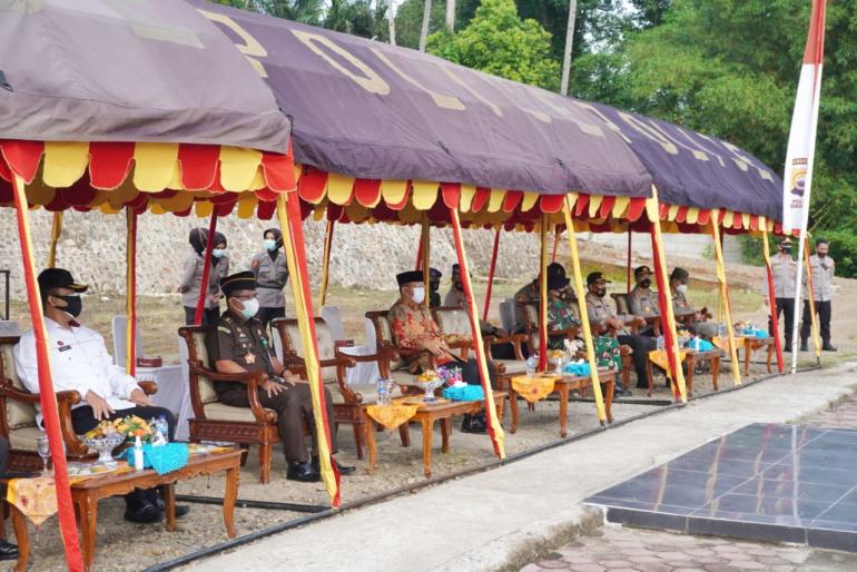 Gubernur Bengkulu Rohidin Mersyah menghadiri Apel Gelar Pasukan Operasi Lilin Nala Polda Bengkulu
