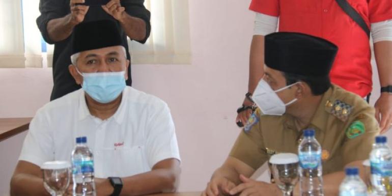 wakil walikota Bengkulu Dedy Wahyudi Bersama rektor Universitas Prof. Hazairin