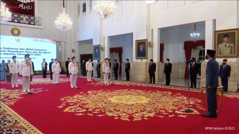 Presiden RI Lantik Rohidin-Rosjonsyah Sebagai Gubernur dan Wakil Gubernur Bengkulu