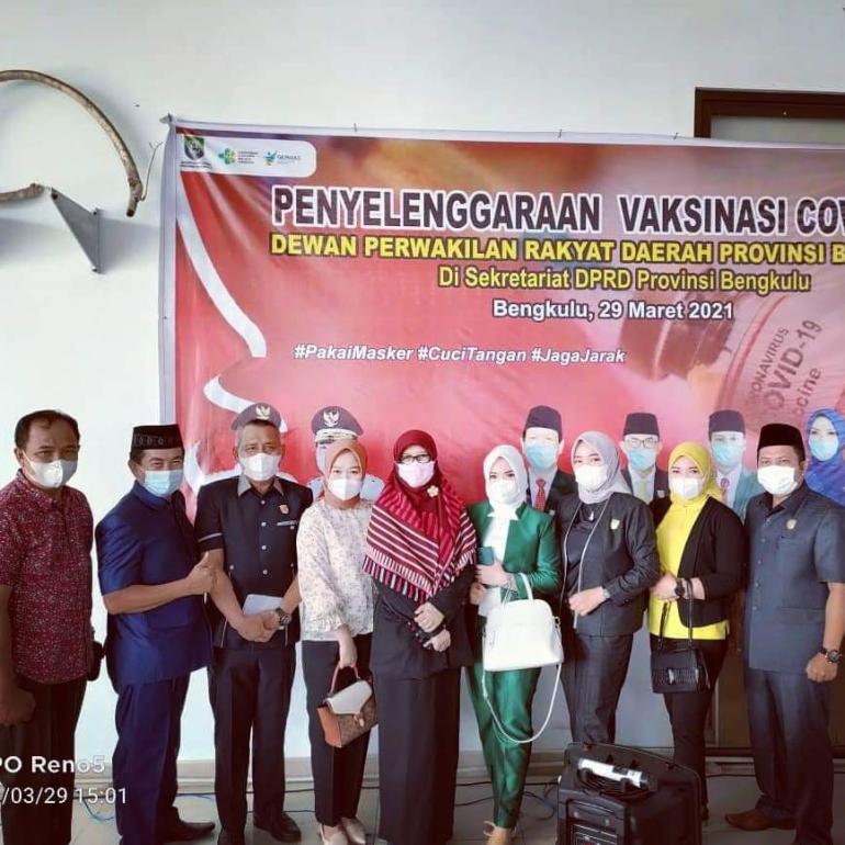Foto bersama Anggota DPRD Provinsi Bengkulu