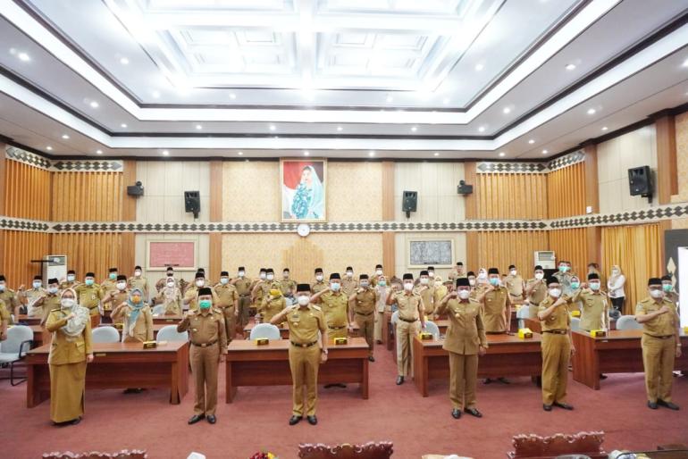 Gubernur dan Wagub bersama Pejabat Eselon