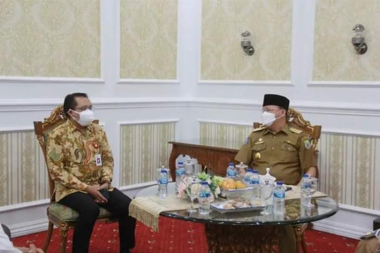 Gubernur Rohidin Sambut Audiensi Kepala OJK dan Bank Indonesia