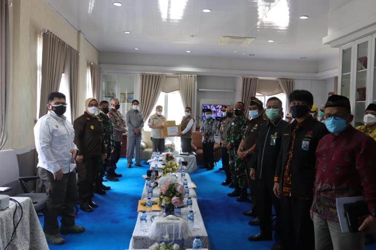 PPKM Diterapkan Gubernur Rohidin : Pastikan Masyarakat Bisa Akses Bansos dan Pemulihan Ekonomi