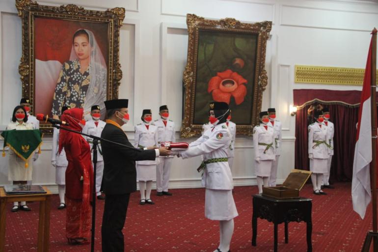 Kukuhkan Paskibraka Provinsi Bengkulu Tahun 2021 Ini Pesan Gubernur Rohidin
