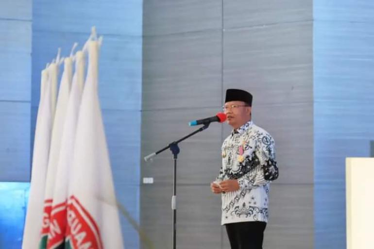 Arti Penting Seorang Guru di Mata Gubernur Rohidin