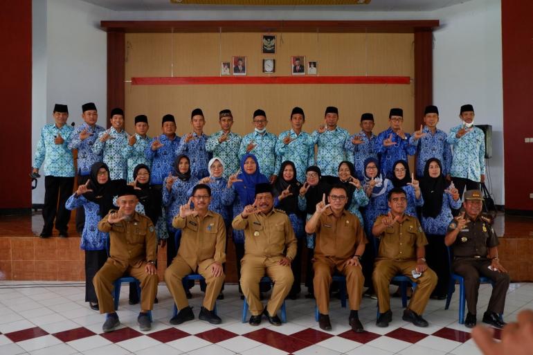 Tingkatkan Capaian Terobosan Bidang Pendidikan, Bupati BU Lantik 67 Kepala Sekolah