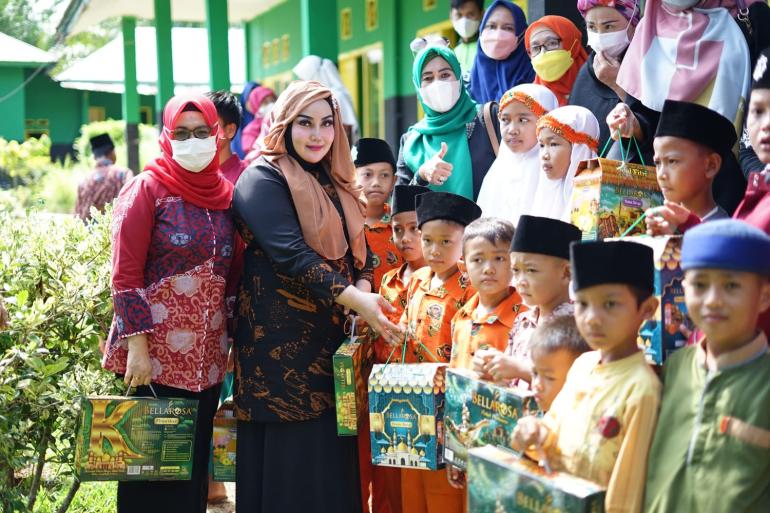 Ramadhan Penuh Berkah, BKOW dan DWP Berbagi Kebahagiaan ke Panti Asuhan Hidayatullah
