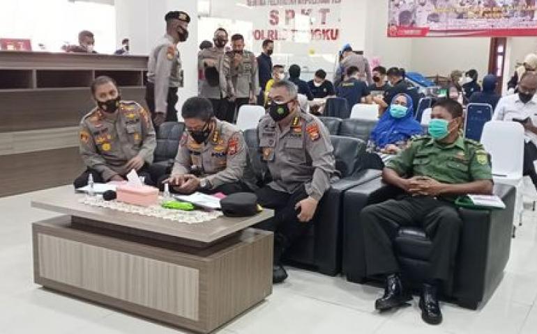 Kabid Pencegahan Dan Pengendalian Penyakit Menghadiri Acara Kegiatan Zoom Vaksinasi Massal 