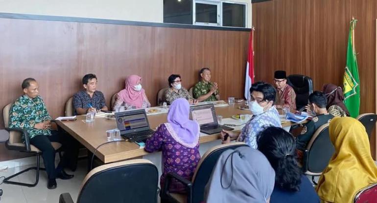 Evaluasi Pelaporan Aksi Hak Asasi Manusia B.04