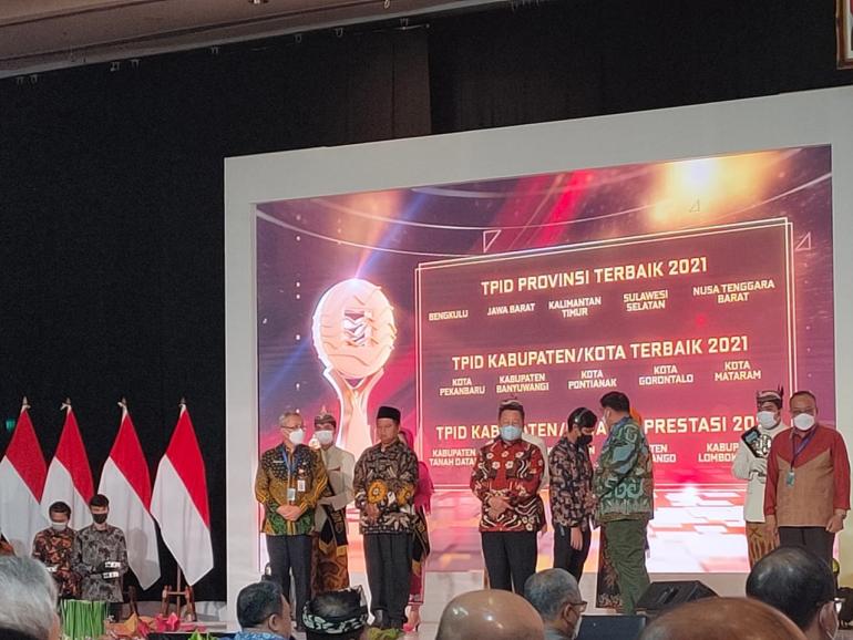 Pemprov Bengkulu Raih Penghargaan TPID Provinsi Terbaik 2021