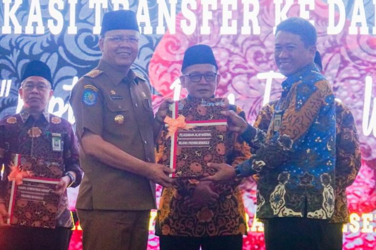 Gubernur Rohidin: Alokasi Anggaran Pemerintah 2023 Fokus pada Pembangunan Infrastruktur dan SDM