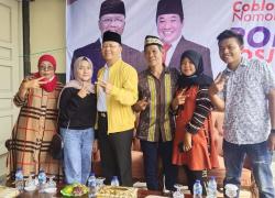 Foto bersama Rohidin Mersyah