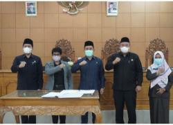 DPRD BU Melakukan Rapat Paripurna Dengan Agenda Menyetujui Raperda PDAM Menjadi Perumda 
