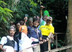 Kunjungan Menkraf Sandiaga Uno di desa Belitar Sebrang didampingi Gubernur Rohidin
