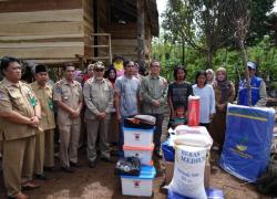 Bupati Kepahiang Santuni Korban Kebakaran 